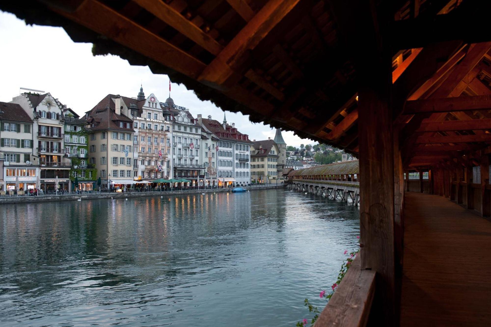 Hotel Pickwick And Pub "The Room With A View" Luzern Exterior foto